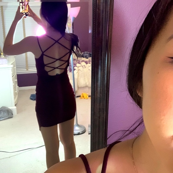 Maroon Tight Mini Dress - Picture 1 of 2